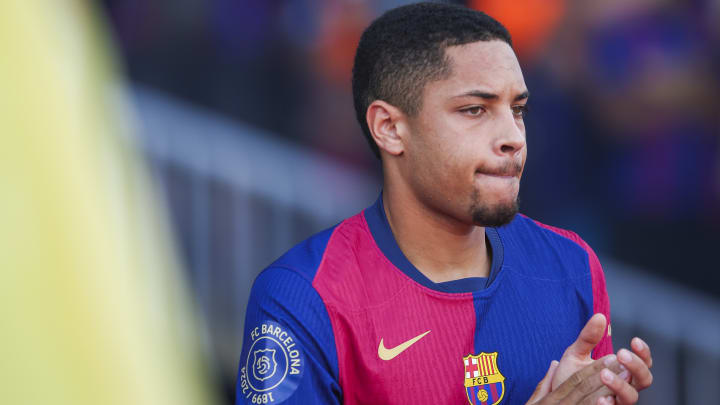 Vitor Roque quitte la Catalogne. Vitor Roque quitte la Catalogne.