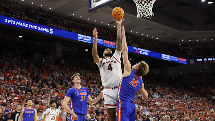 Auburn basketball has support to stay at No. 1 despite a crushing loss to Florida on Saturday