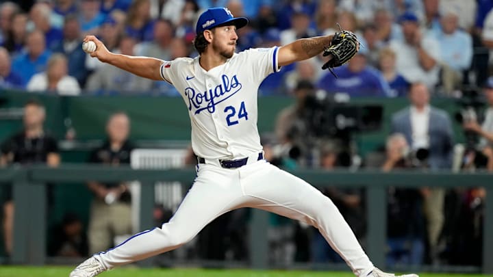 Division Series - New York Yankees v Kansas City Royals - Game 3