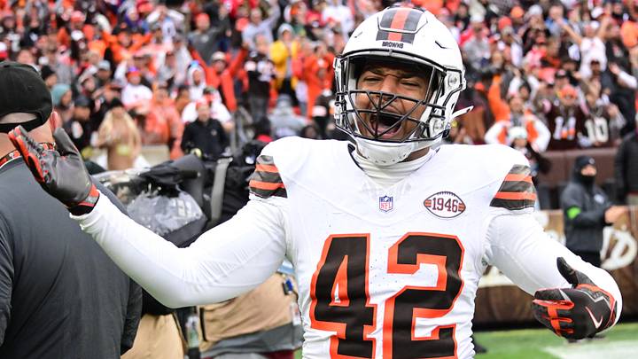 Chicago Bears Signing UFL Linebacker, Working Out Veteran Wide Receiver