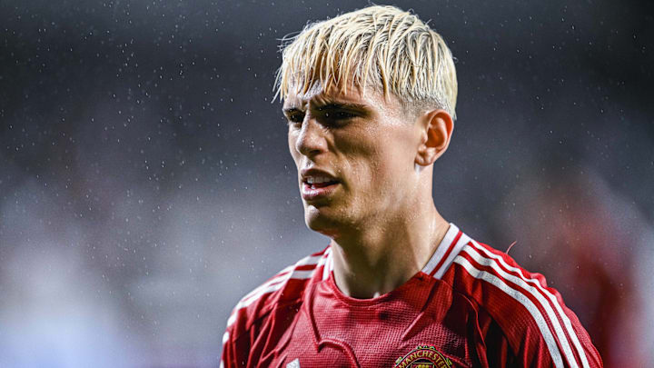 ¿Se va Garnacho del club?