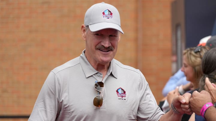 Aug 6, 2022; Canton, OH, USA; Bill Cowher arrives on the red carpet during the Pro Football Hall of