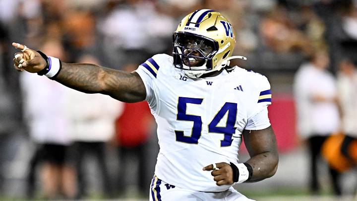 Atlanta Falcons defensive lineman Anterio Thompson