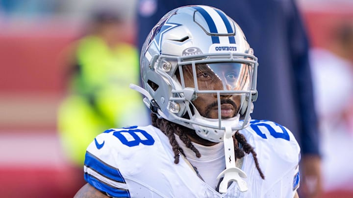Dallas Cowboys safety Malik Hooker warms up before the game against the San Francisco 49ers at Levi's Stadium. 