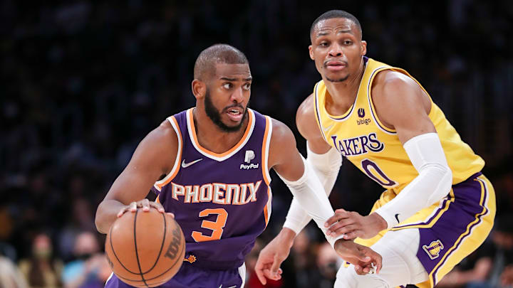 Los Lakers se juegan sus últimas chances ante los Suns