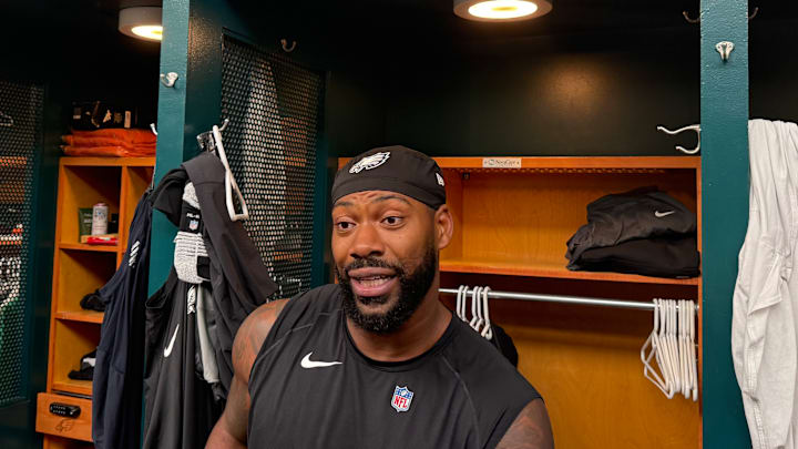 Eagles edge rusher Za'Darius SMith