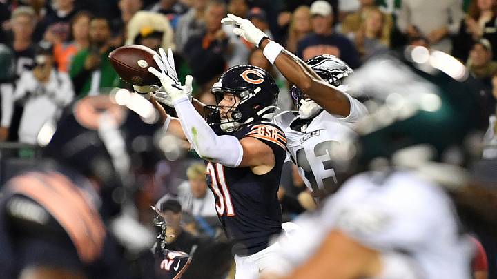 Sep 28, 2026; Chicago, Illinois, USA; Chicago Bears safety Dillon Thieneman (31) intercepts the ball against Philadelphia Eagles wide receiver Dontayvion Wicks (13) during the first half at Soldier Field. Mandatory Credit: Patrick Gorski-Imagn Images Sep 28, 2026; Chicago, Illinois, USA; Chicago Bears safety Dillon Thieneman (31) intercepts the ball against Philadelphia Eagles wide receiver Dontayvion Wicks (13) during the first half at Soldier Field. Mandatory Credit: Patrick Gorski-Imagn Images