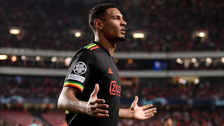 Sébastien Haller hält sich bei seinem Ex-Klub fit 