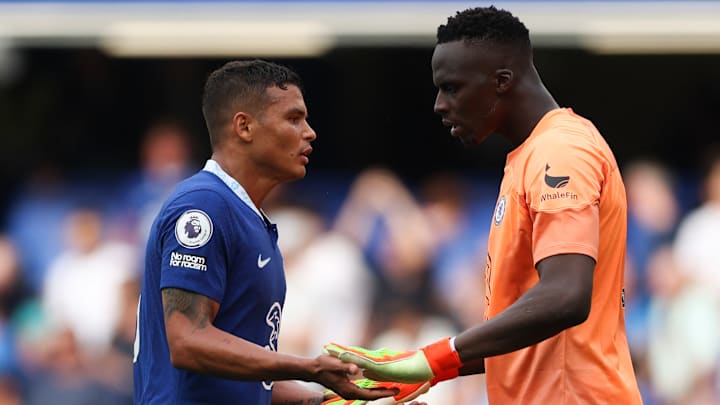 Thiago Silva viajou, mas Mendy segue fora