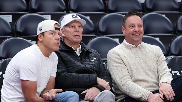 Jan 30, 2026; Salt Lake City, Utah, USA; Utah Jazz Owner Ryan Smith (left) and CEO of basketball operations Danny Ainge (middle) along with president of basketball operations Austin Ainge watch warm ups before a game against the Brooklyn Nets at Delta Center. Mandatory Credit: Rob Gray-Imagn Images Jan 30, 2026; Salt Lake City, Utah, USA; Utah Jazz Owner Ryan Smith (left) and CEO of basketball operations Danny Ainge (middle) along with president of basketball operations Austin Ainge watch warm ups before a game against the Brooklyn Nets at Delta Center. Mandatory Credit: Rob Gray-Imagn Images