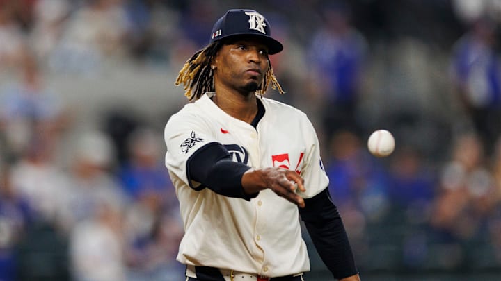 Ureña lanzó para los Rangers en 2024
