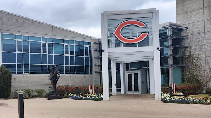 Visits to Halas Hall or 30-visits have begun and also the parade of local players who are allowed visits prior to the draft.