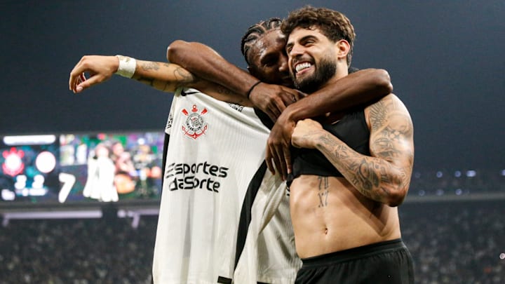 Parceria entre Nike e Corinthians começou em 2003