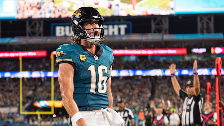 Jaguars quarterback Trevor Lawrence had three total touchdowns during a 31–28 win over the Chiefs.