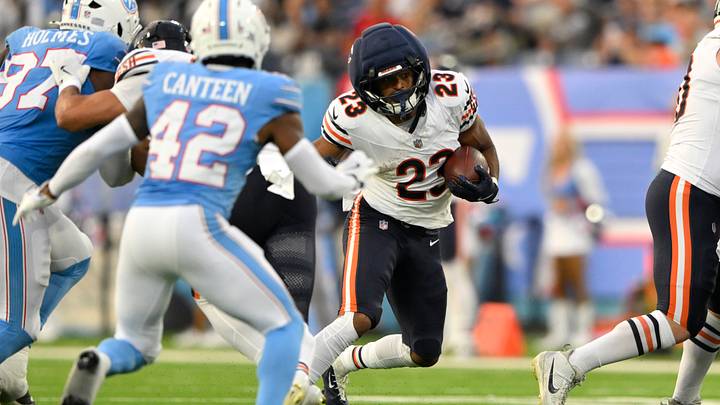 Aug 29, 2026; Nashville, Tennessee, USA; Chicago Bears running back Roschon Johnson (23) runs against the Tennessee Titans during the third quarter at Nissan Stadium. Mandatory Credit: Steve Roberts-Imagn Images Aug 29, 2026; Nashville, Tennessee, USA; Chicago Bears running back Roschon Johnson (23) runs against the Tennessee Titans during the third quarter at Nissan Stadium. Mandatory Credit: Steve Roberts-Imagn Images