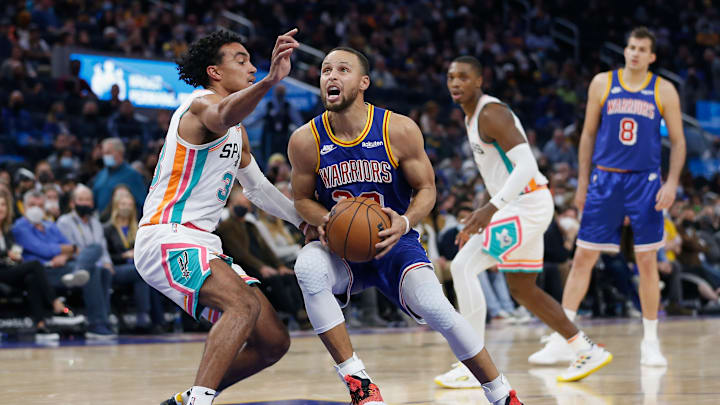 Los Golden State Warriors comparte la cima de la Conferencia Oeste con los Phoenix Suns