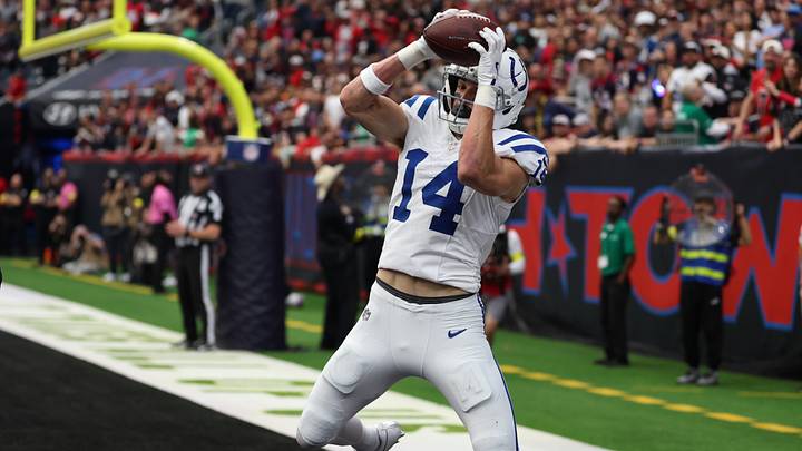 Jan 4, 2026; Houston, Texas, USA; Indianapolis Colts wide receiver Alec Pierce (14) catches a touchdown pass against the Houston Texans during the first half at NRG Stadium. Mandatory Credit: Thomas Shea-Imagn Images Jan 4, 2026; Houston, Texas, USA; Indianapolis Colts wide receiver Alec Pierce (14) catches a touchdown pass against the Houston Texans during the first half at NRG Stadium. Mandatory Credit: Thomas Shea-Imagn Images
