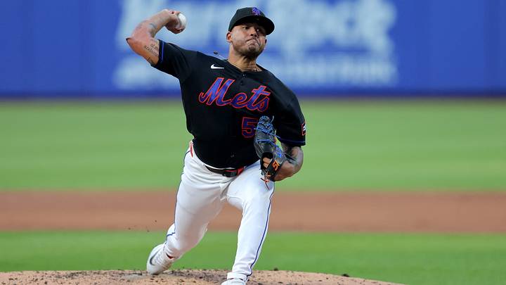 New York Mets starting pitcher Freddy Peralta (51) pitches against the Chicago Cubs during the third inning at Citi Field. Mandatory Credit: Brad Penner-Imagn Images New York Mets starting pitcher Freddy Peralta (51) pitches against the Chicago Cubs during the third inning at Citi Field. Mandatory Credit: Brad Penner-Imagn Images