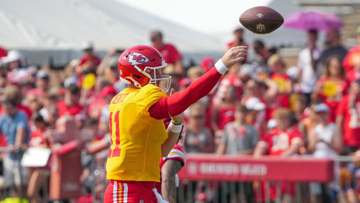 Jul 26, 2024; Kansas City, MO, USA; Kansas City Chiefs Kansas City Chiefs quarterback Carson Wentz (11) throws a pass during training camp at Missouri Western State University. Mandatory Credit: Denny Medley-Imagn Images Jul 26, 2024; Kansas City, MO, USA; Kansas City Chiefs Kansas City Chiefs quarterback Carson Wentz (11) throws a pass during training camp at Missouri Western State University. Mandatory Credit: Denny Medley-Imagn Images