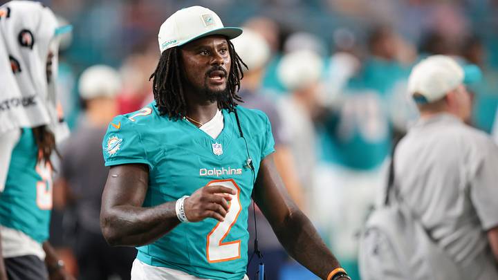 Miami Dolphins quarterback Malik Willis (2) reacts on the bench against the Atlanta Falcons during the second half at Hard Rock Stadium. Miami Dolphins quarterback Malik Willis (2) reacts on the bench against the Atlanta Falcons during the second half at Hard Rock Stadium.