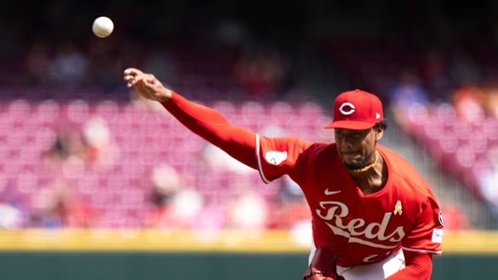 Cincinnati Reds pitcher Hunter Greene (21) pitches in the fifth inning between Cincinnati Reds and New York Mets at Great American Ball Park in Cincinnati on Sept. 7, 2025.