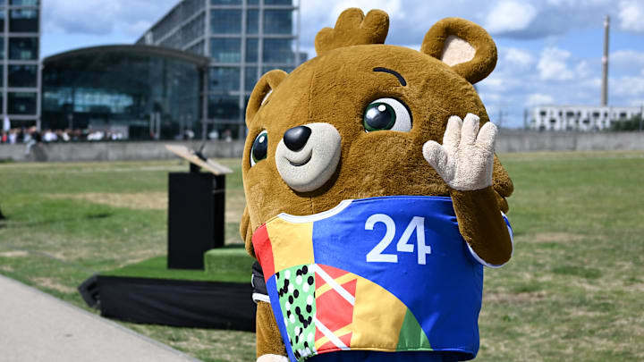 EM-Maskottchen Albärt