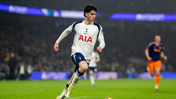 Neben Real Madrid sollen auch die Bayern über ein Angebot für Archie Gray nachdenken Neben Real Madrid sollen auch die Bayern über ein Angebot für Archie Gray nachdenken