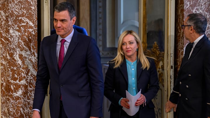 Giorgia Meloni, Pedro Sanchez