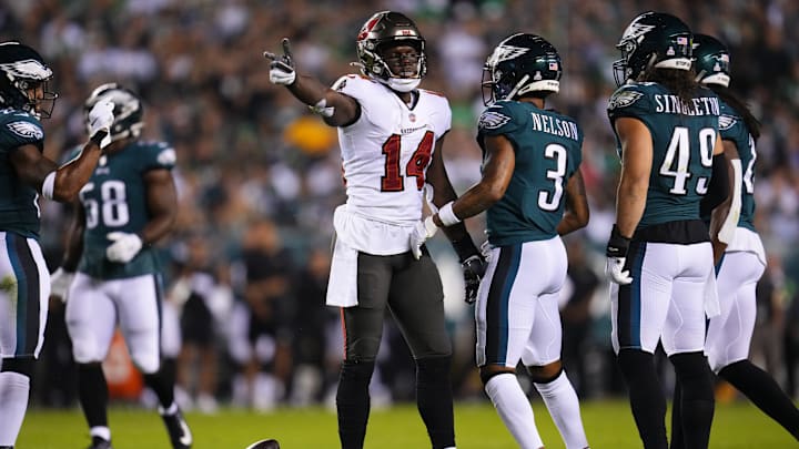 Tampa Bay Buccaneers v Philadelphia Eagles
