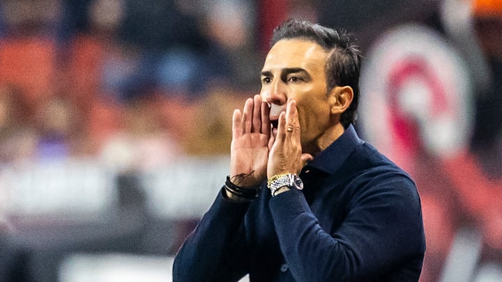 Vicente Sánchez está como DT interino de Cruz Azul 