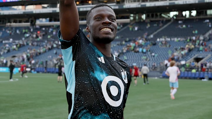 El nigeriano Tani Oluwaseyi puso a celebrar el Shell Energy Stadium