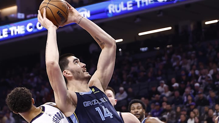 Memphis Grizzlies center Zach Edey has put up huge numbers since recovering from a head knock suffered against the Denver Nuggets last week and may be a great longshot worth backing for numerous NBA individual awards.