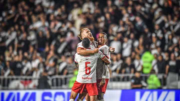 Pitta fez um golaço no primeiro tempo