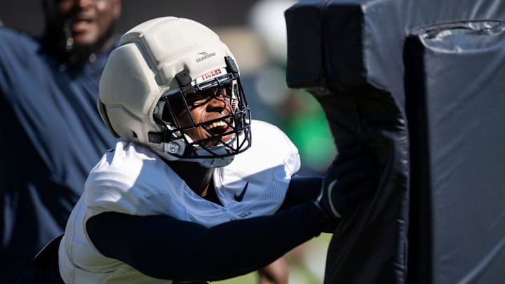 Auburn Tigers defensive end Amaris Williams (10) runs drills during practice at Woltosz Football Performance Center in Auburn, Ala. on Tuesday, Sept. 2, 2025.