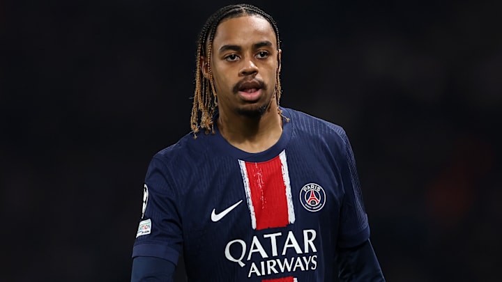 Barcola é titular da equipe da capital francesa