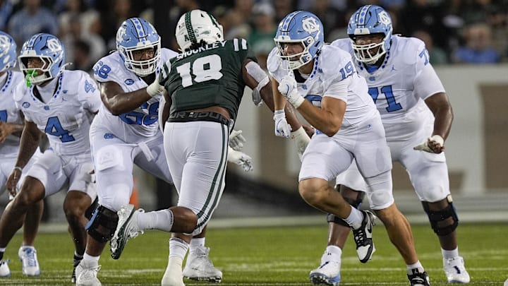 Auburn Tigers transfer tight end Jake Johnson could be impactful to the offense in several ways Auburn Tigers transfer tight end Jake Johnson could be impactful to the offense in several ways