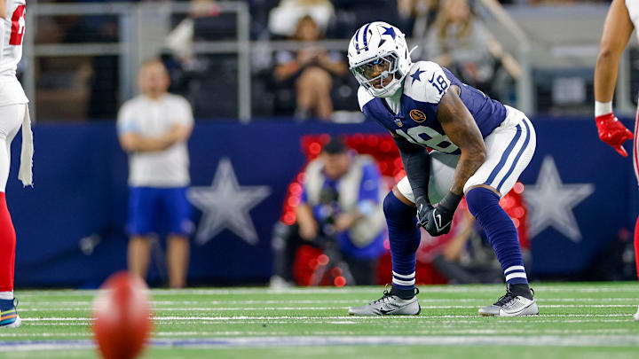 Dallas Cowboys linebacker Damone Clark awaits a kick during the second quarter against the New York Giants. Dallas Cowboys linebacker Damone Clark awaits a kick during the second quarter against the New York Giants.