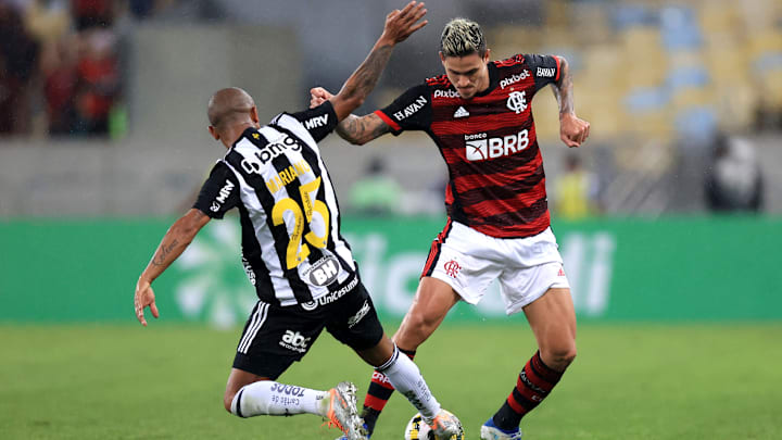 Flamengo avançou e Atlético-MG caiu em um dos clássicos das oitavas de final
