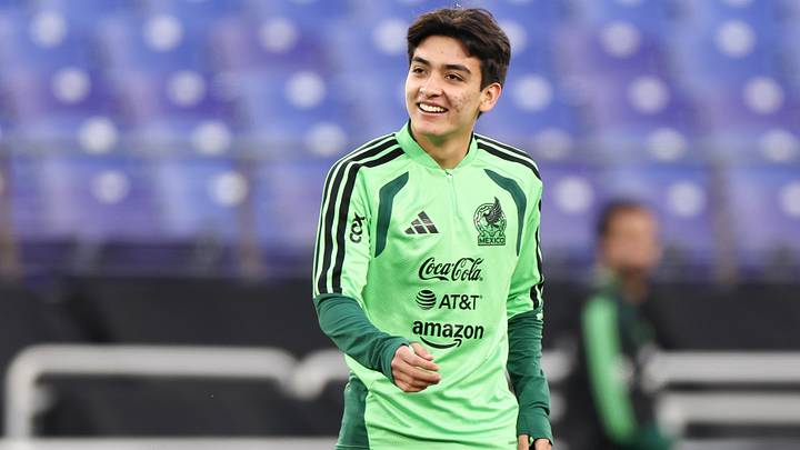 Mexico Training and Press Conference