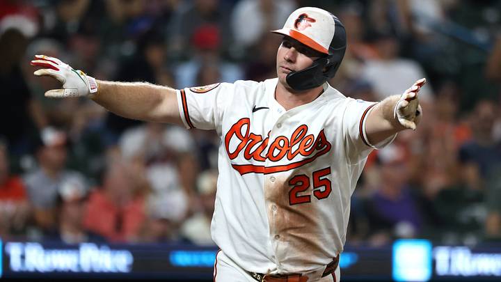 Sep 9, 2026; Baltimore, Maryland, USA; Baltimore Orioles first baseman Pete Alonso (25) walks during the third inning against the Cleveland Guardians at Oriole Park at Camden Yards. Mandatory Credit: Daniel Kucin Jr.-Imagn Images Sep 9, 2026; Baltimore, Maryland, USA; Baltimore Orioles first baseman Pete Alonso (25) walks during the third inning against the Cleveland Guardians at Oriole Park at Camden Yards. Mandatory Credit: Daniel Kucin Jr.-Imagn Images