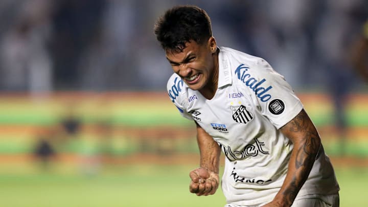 Marcos Leonardo é a esperança de gols santista