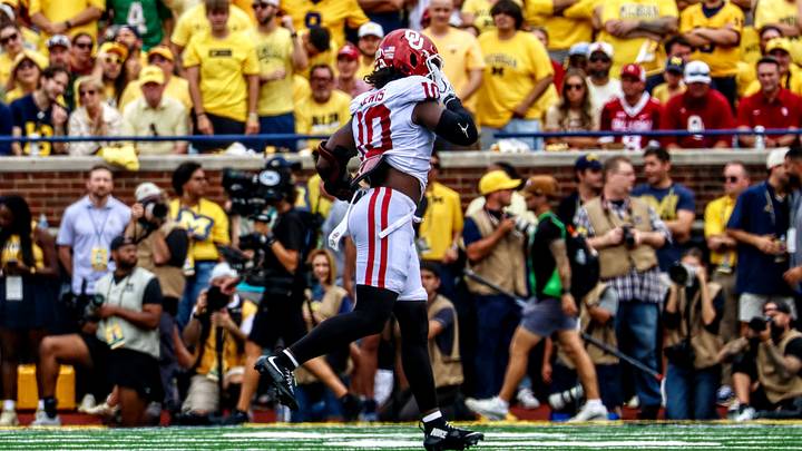 Oklahoma linebacker Kip Lewis trots off the field after suffering an injury against Michigan. Oklahoma linebacker Kip Lewis trots off the field after suffering an injury against Michigan.