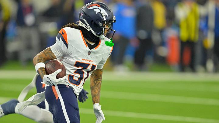 Dec 19, 2024; Inglewood, California, USA; Denver Broncos cornerback Kris Abrams-Draine (31) runs the ball after an interception in the end zone in the first half against the Los Angeles Chargers at SoFi Stadium. Mandatory Credit: Jayne Kamin-Oncea-Imagn Images Dec 19, 2024; Inglewood, California, USA; Denver Broncos cornerback Kris Abrams-Draine (31) runs the ball after an interception in the end zone in the first half against the Los Angeles Chargers at SoFi Stadium. Mandatory Credit: Jayne Kamin-Oncea-Imagn Images