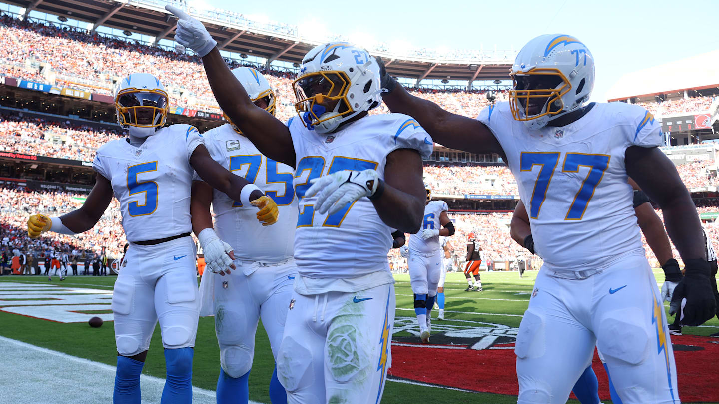 Forgotten Chargers breakout star is teamless as camp approaches