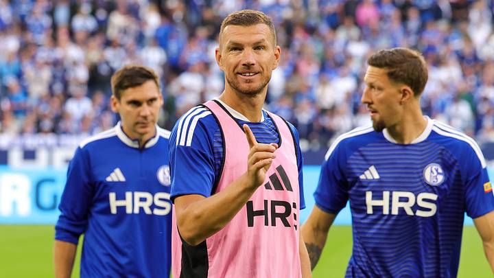 Gegen den FC Bayern war Edin Dzeko zum Zuschauen verdammt Gegen den FC Bayern war Edin Dzeko zum Zuschauen verdammt
