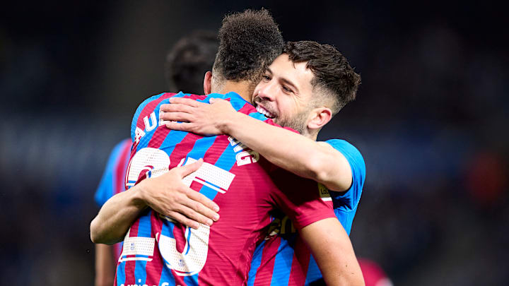 Alba celebrates with Aubameyang