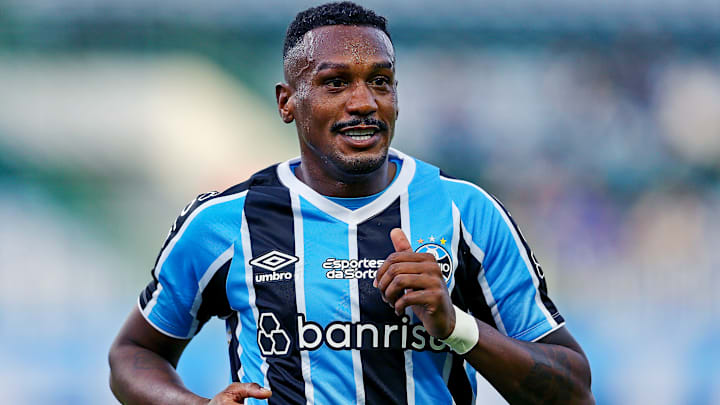 Monsoon x Grêmio se enfrentam pelo Gauchão