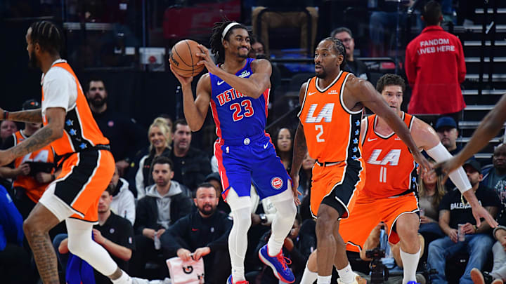 Dec 28, 2025; Inglewood, California, USA; Detroit Pistons guard Jaden Ivey (23) passes the ball against the defense of Los Angeles Clippers forward Kawhi Leonard (2) during the first half at Intuit Dome. Mandatory Credit: Gary A. Vasquez-Imagn Images Dec 28, 2025; Inglewood, California, USA; Detroit Pistons guard Jaden Ivey (23) passes the ball against the defense of Los Angeles Clippers forward Kawhi Leonard (2) during the first half at Intuit Dome. Mandatory Credit: Gary A. Vasquez-Imagn Images