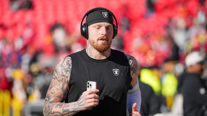 Nov 29, 2024; Kansas City, Missouri, USA; Las Vegas Raiders defensive end Maxx Crosby (98) warms up against the Kansas City Chiefs prior go a game at GEHA Field at Arrowhead Stadium. Mandatory Credit: Denny Medley-Imagn Images