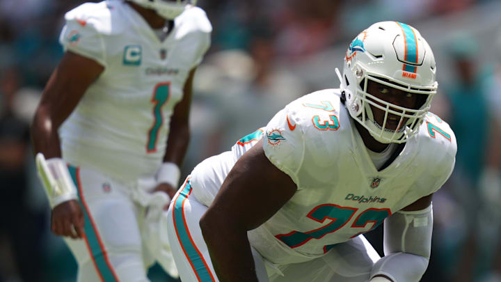 Sep 11, 2022; Miami Gardens, Florida, USA; Miami Dolphins guard Austin Jackson (73) lines up in